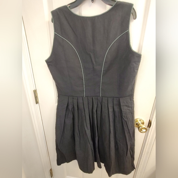 Glory Star Bavarian Octoberfest Dirndl Dress Large Renaissance BLACK Floral NWT - Picture 4 of 10